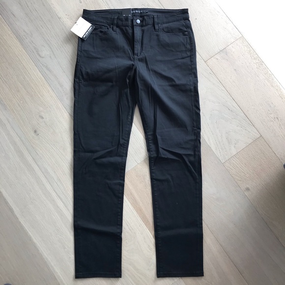 Calvin Klein Pants - ❄️ 5/$30 ❄️ Calvin Klein mid-rise skinny pant